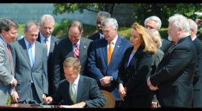 Gov. Haslam signs the TEAM Act